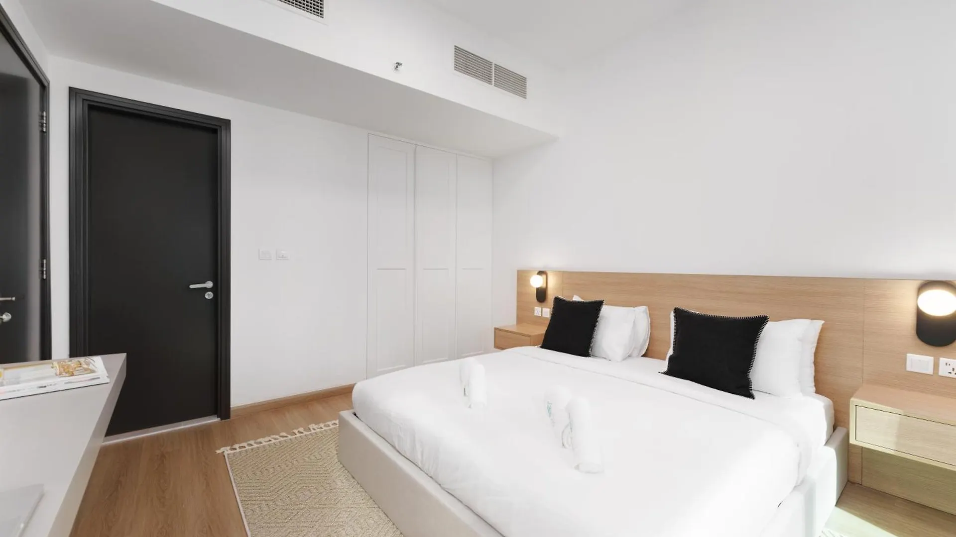 Luxe Living In Our Exquisite 1 Bedroom Apartment Dubai United Arab Emirates