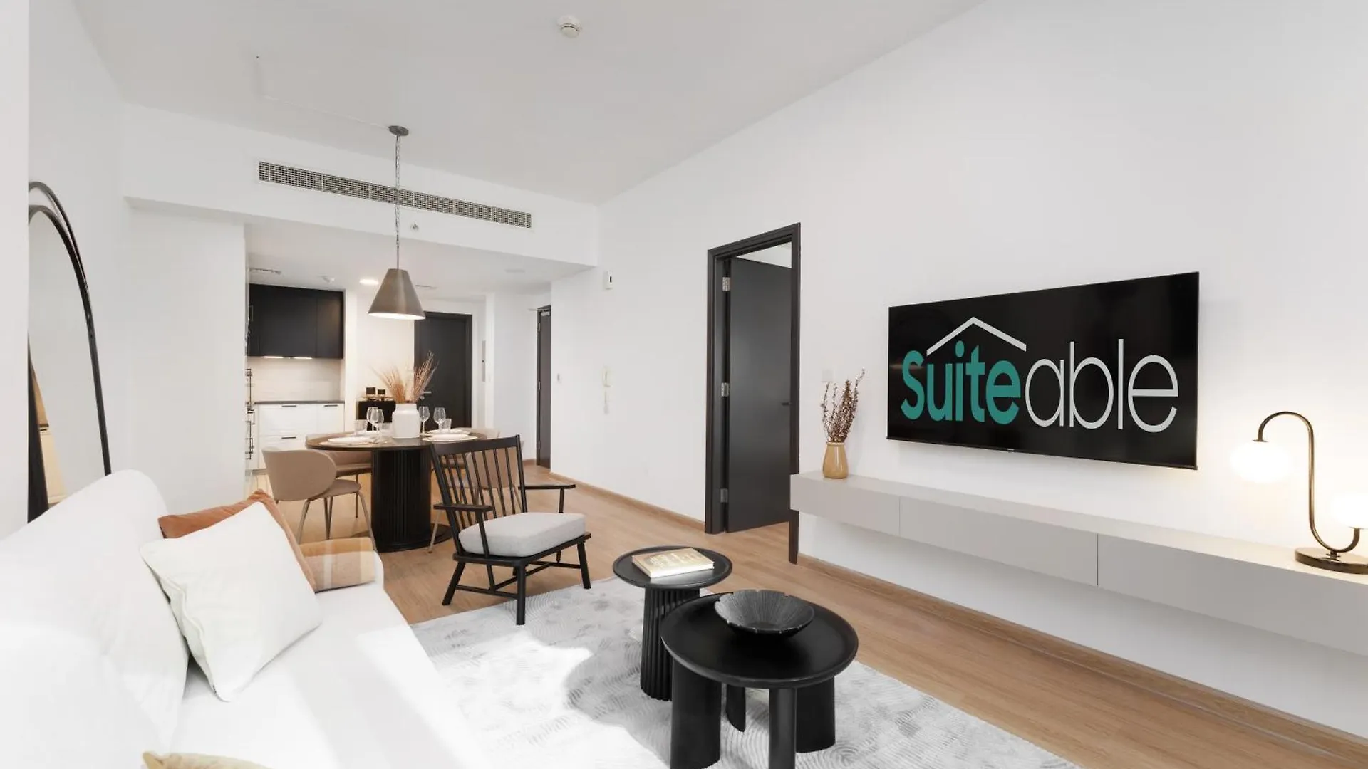 Luxe Living In Our Exquisite 1 Bedroom Apartment Dubai United Arab Emirates