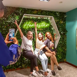 Homestar Deluxe Jbr Meditation & Wellness Hostal