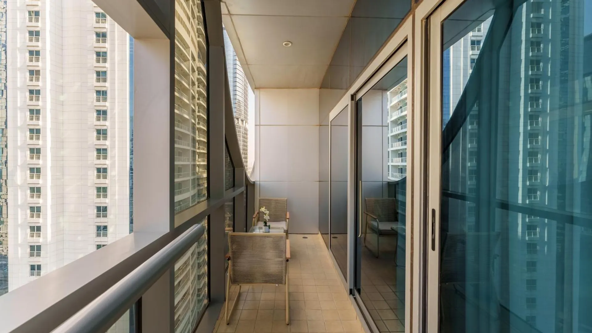 Luxe Living In Our Exquisite 1 Bedroom Apartment Dubai